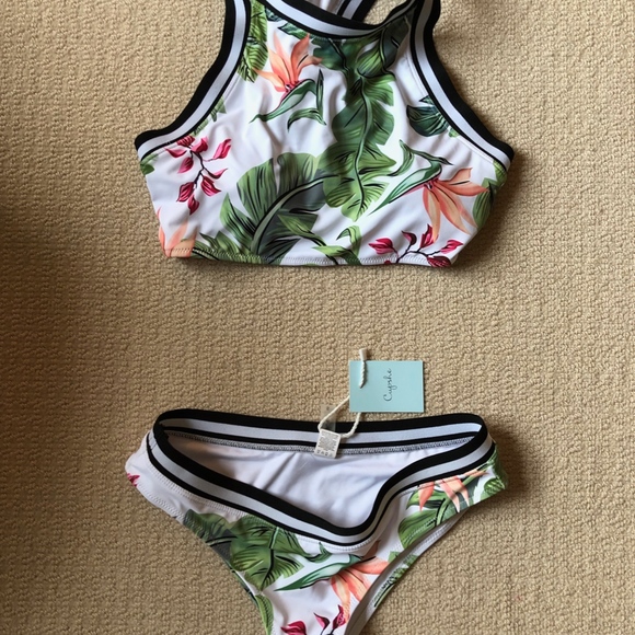 Cupshe Other - Cupshe floral bikini. NWT